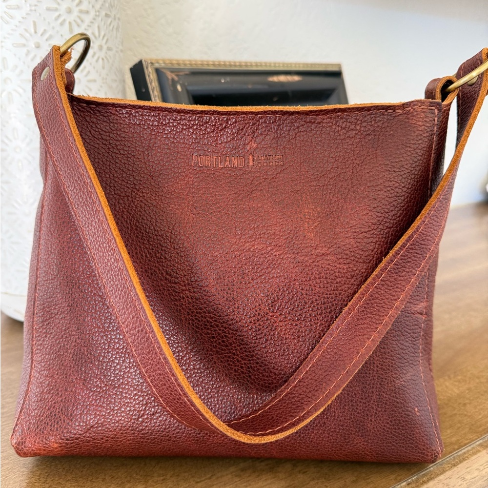 Portland Leather Nutmeg Triangle